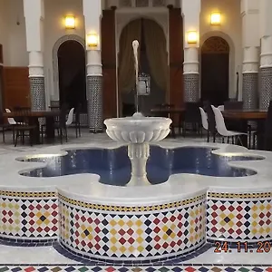 riad-jasmins-spa.hotelfesmorocco.com/